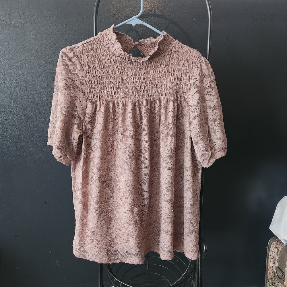 SOLD 10 For $30 ✨️Cable & Gauge Lace Smocked Blouse - Mauve